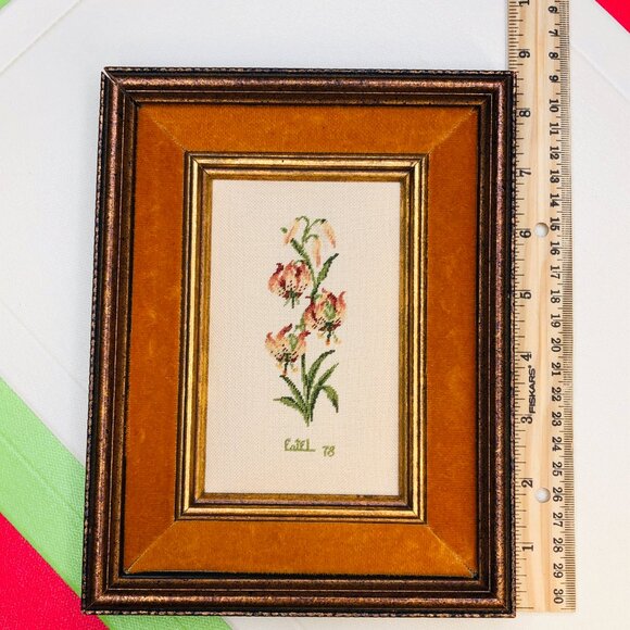 Vintage 70s Hand-stitched Needlepoint Flower Botanical Wall Hanging: Wood Frame - Picture 9 of 10